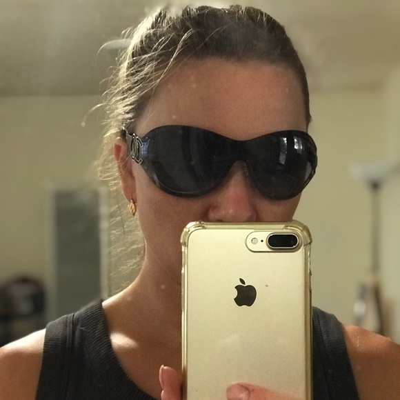 Original Chanel Sunglasses. Unisex - Picture 2 of 8